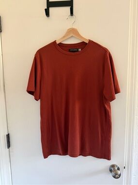 Banana Republic Luxury Touch Mens T-shirt